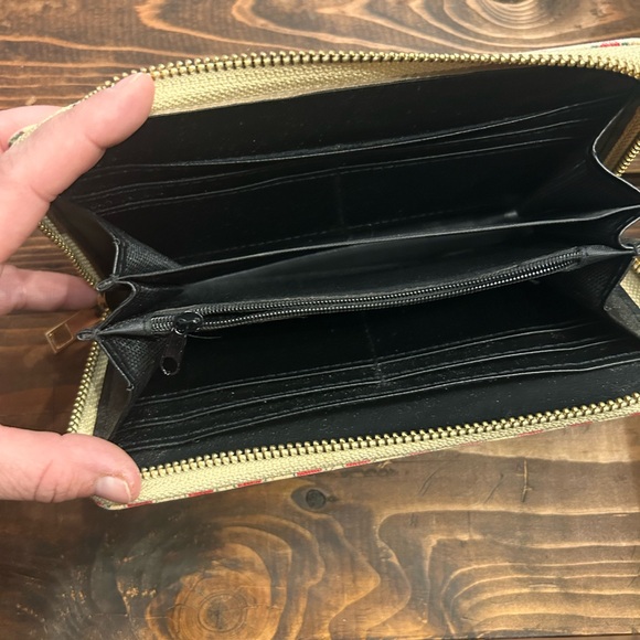 Wallet - Picture 2 of 2